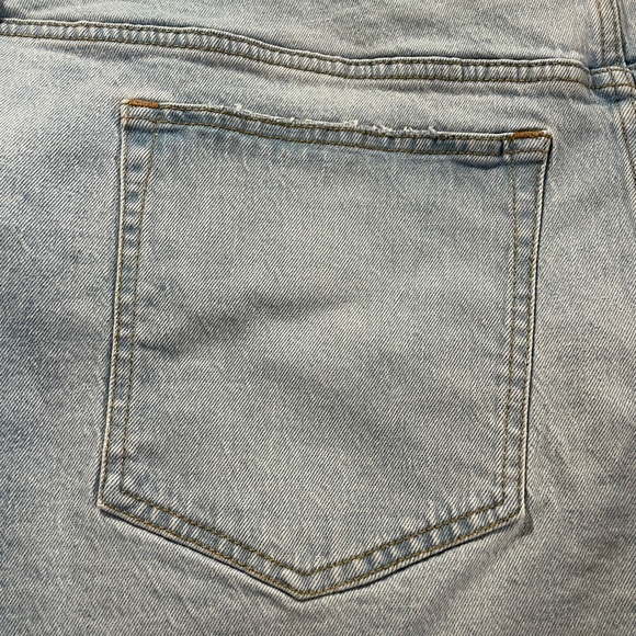 Abercrombie And Fitch The Mom Short High Rise NWT - Picture 3 of 9